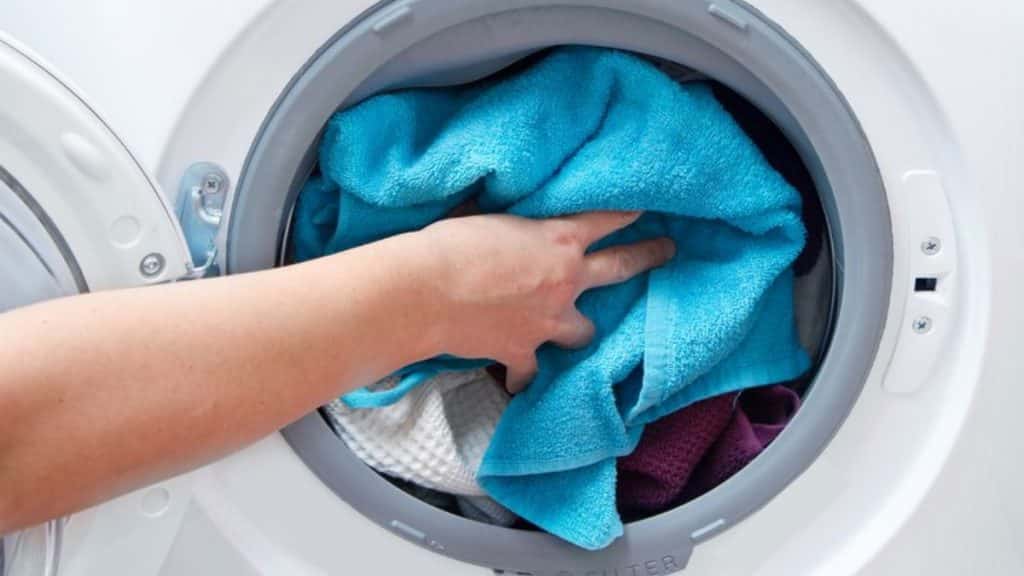 Why Invest in Professional Laundry Services?