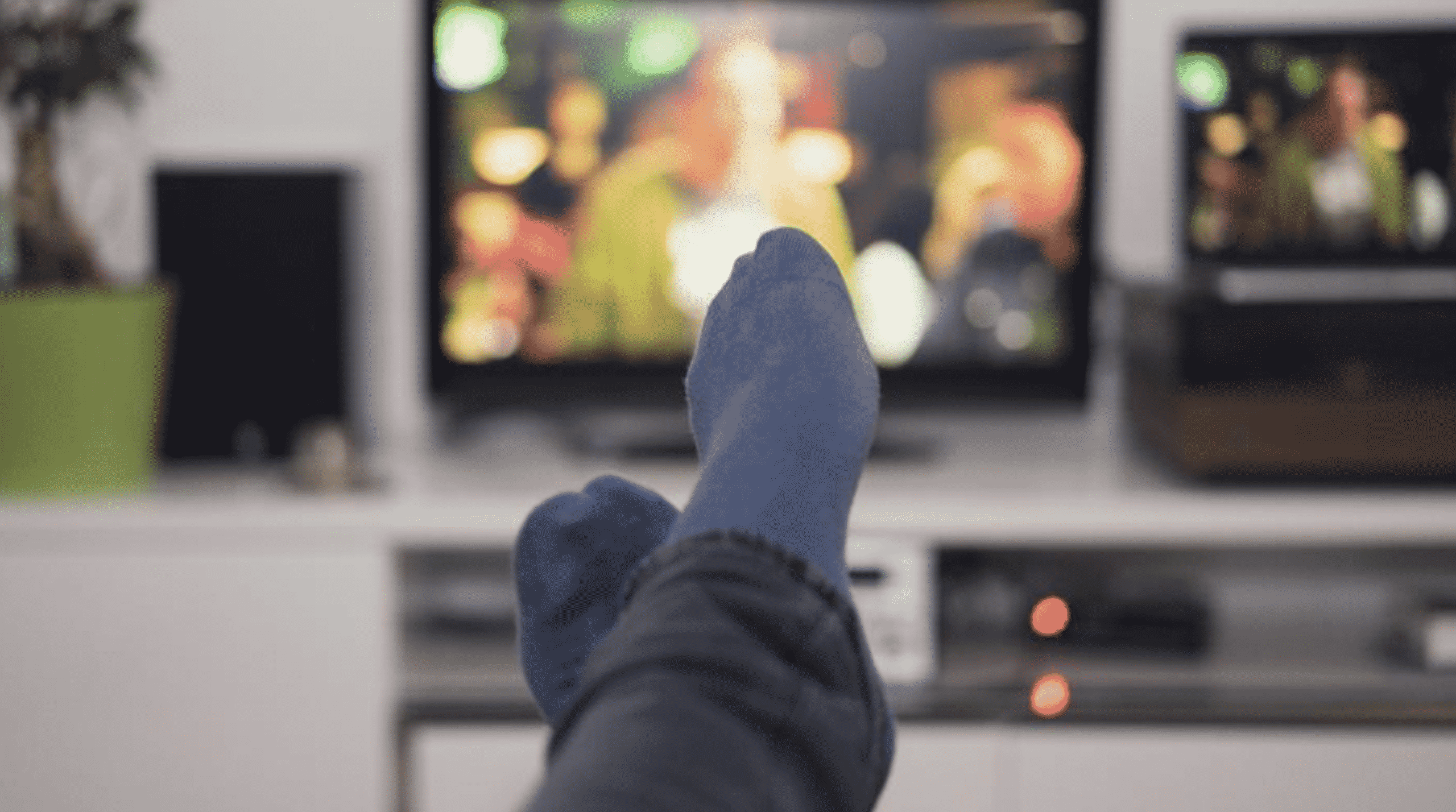 Top Five Best 90s Comedy TV Series You Should Check Out EzineMark