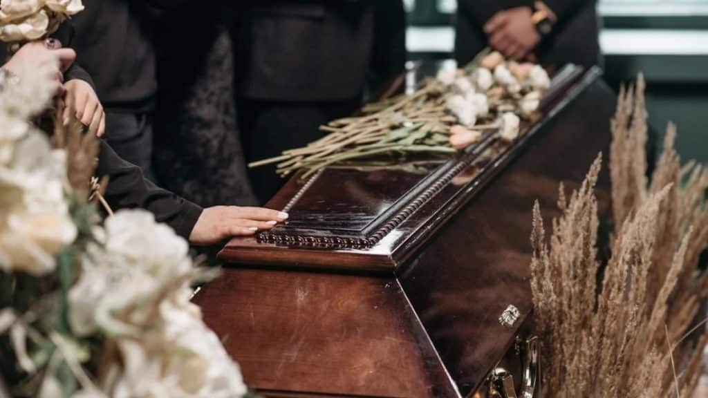 The Role of Technology in Modern Funeral Services and Memorialization